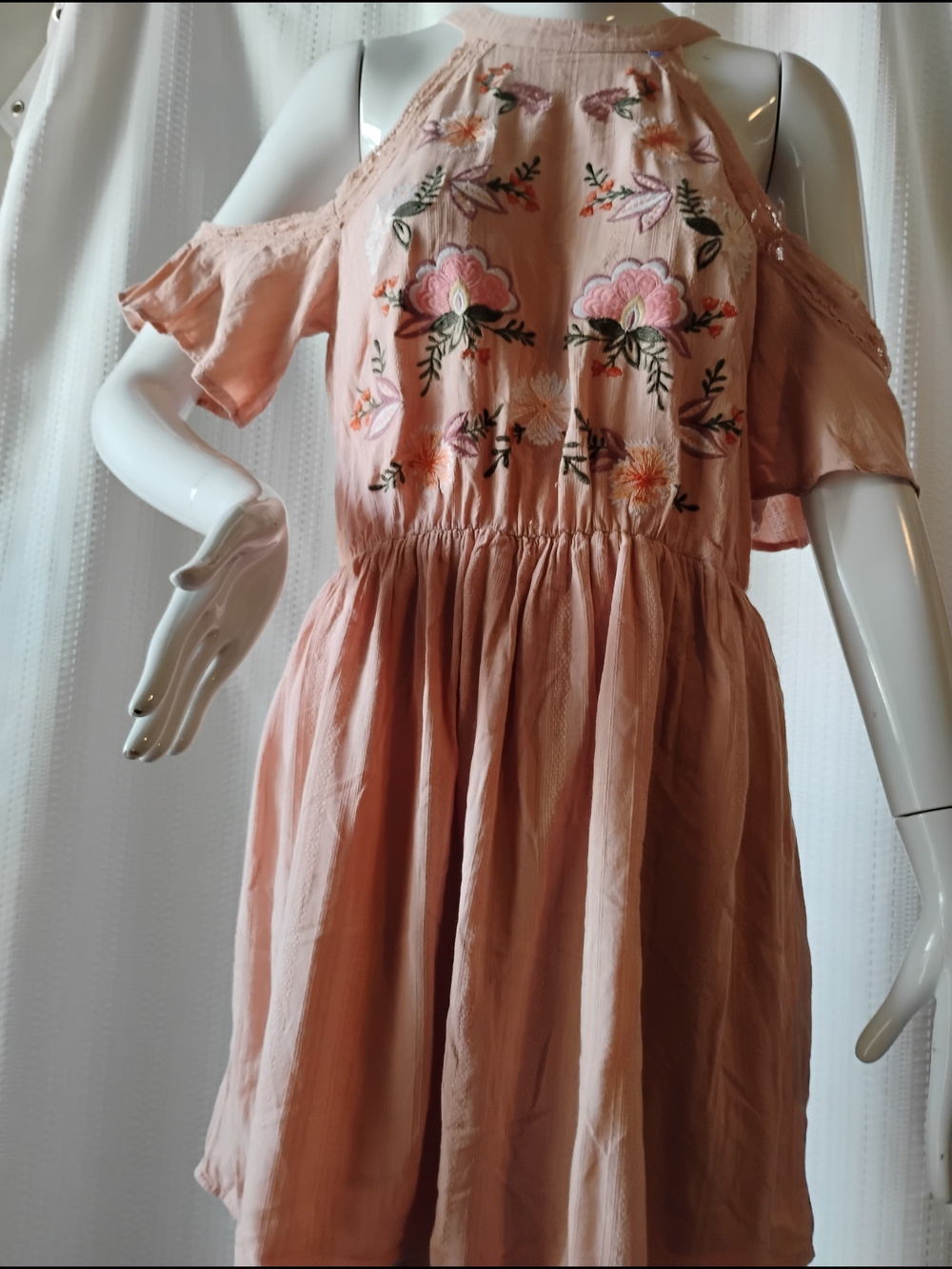 Xhilaration Peach Pink Cold-Shoulder Dress with Floral Embroidery Size S